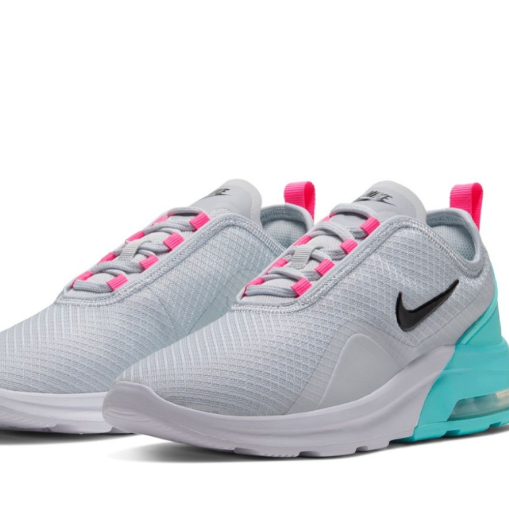 Women's Nike Air Max Motion 2